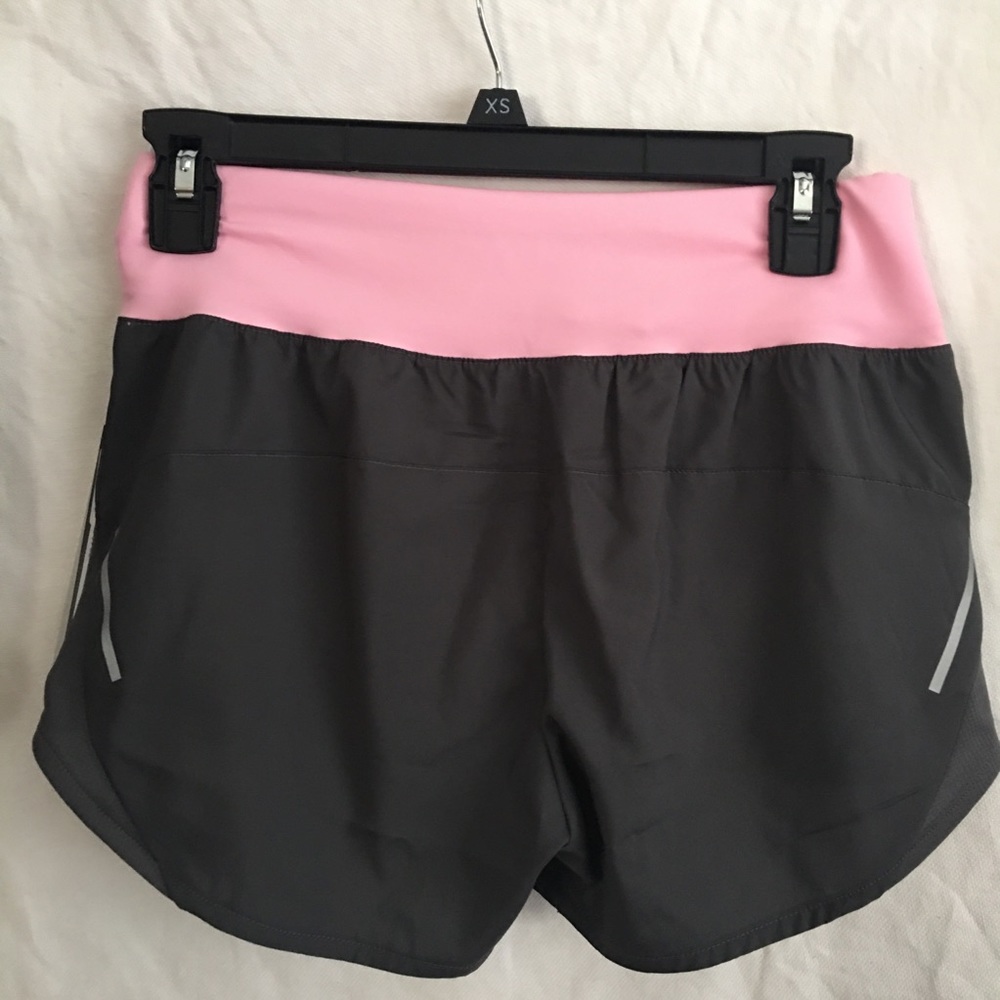 NWT Ladies ADIDAS Running Shorts Grey & Pink XS - Picture 3 of 6